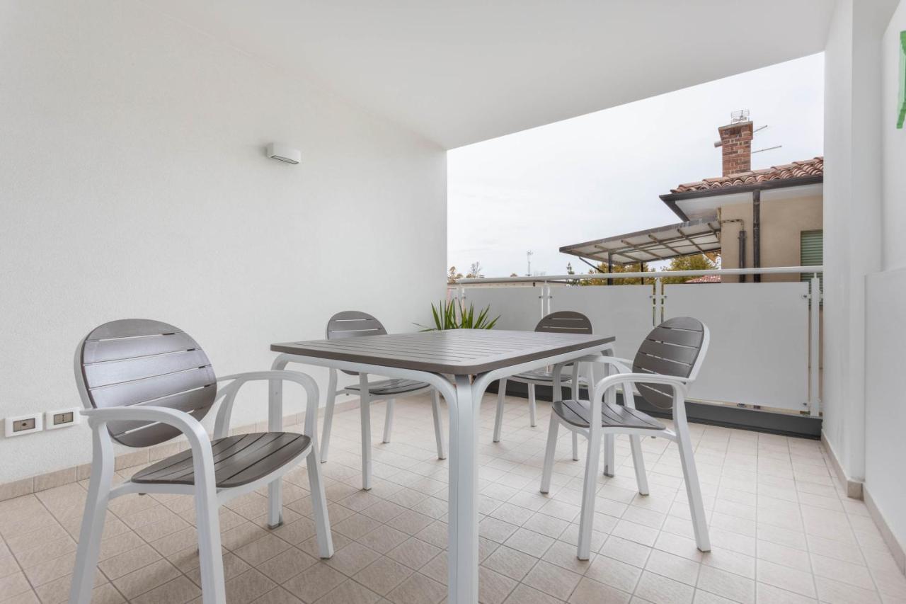 Blu Indaco Villa Elsa Lignano Sabbiadoro Zewnętrze zdjęcie